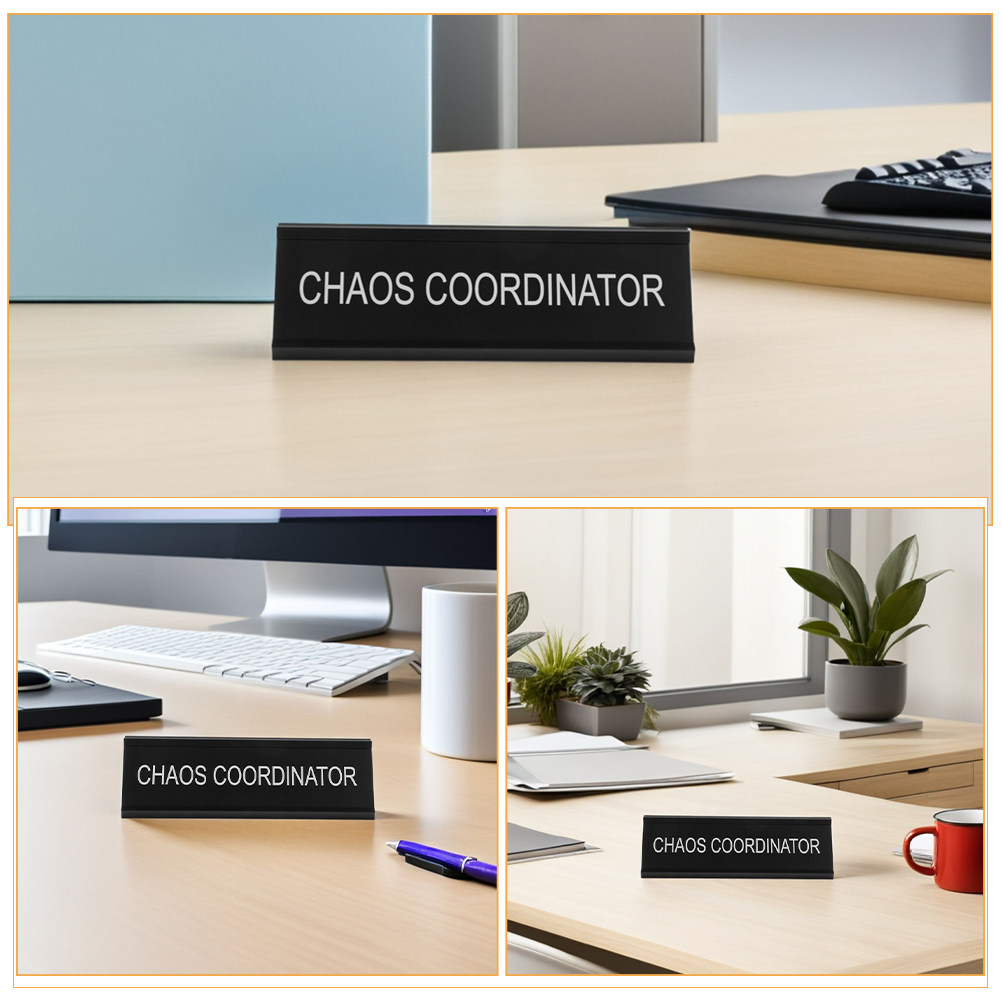 L-Shaped Chaos Coordinator Des - Desk Name Plate recension och pris